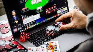 Giao diện game slot online đa chủ đề tại go999 trên điện thoại di động